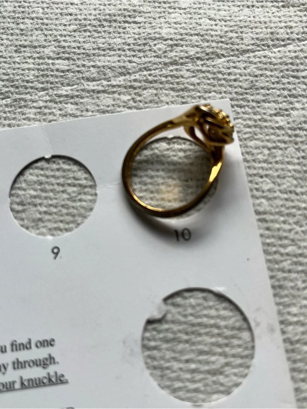 N/A elegant gold